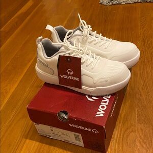 Wolverine women’s White Dart Knit steel toe sneakers Size 8
